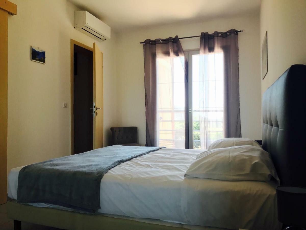 Casale A Figa Bianca Apartment ปาทริโมนิโอ ภายนอก รูปภาพ